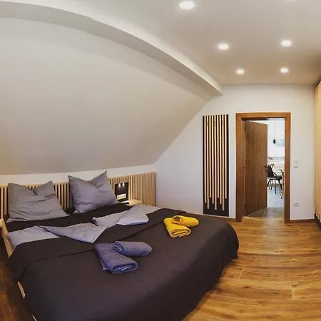 Neueröffnung Ferienwohnung Mit Bauernhofflair Petzenblick Apartment