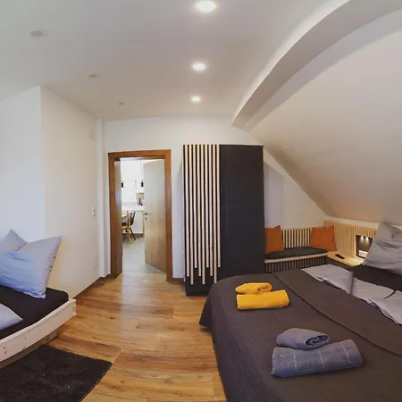 Apartment Neueröffnung Ferienwohnung Mit Bauernhofflair Petzenblick *