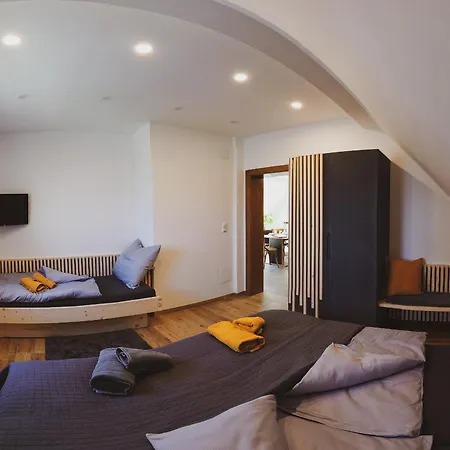 Neueröffnung Ferienwohnung Mit Bauernhofflair Petzenblick Apartment
